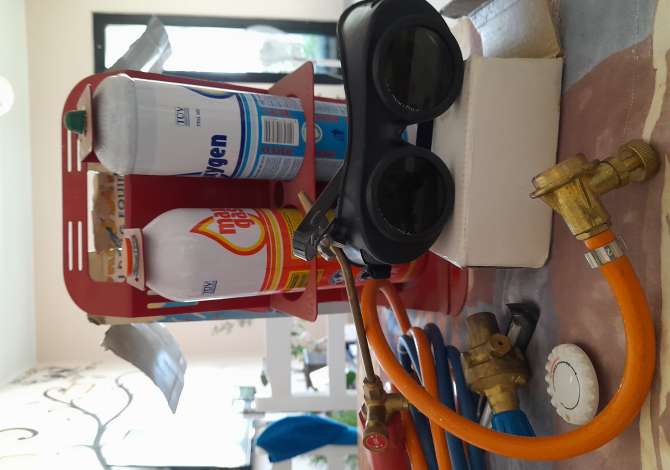 Vegla Pune ne Tirane - 100 Euro