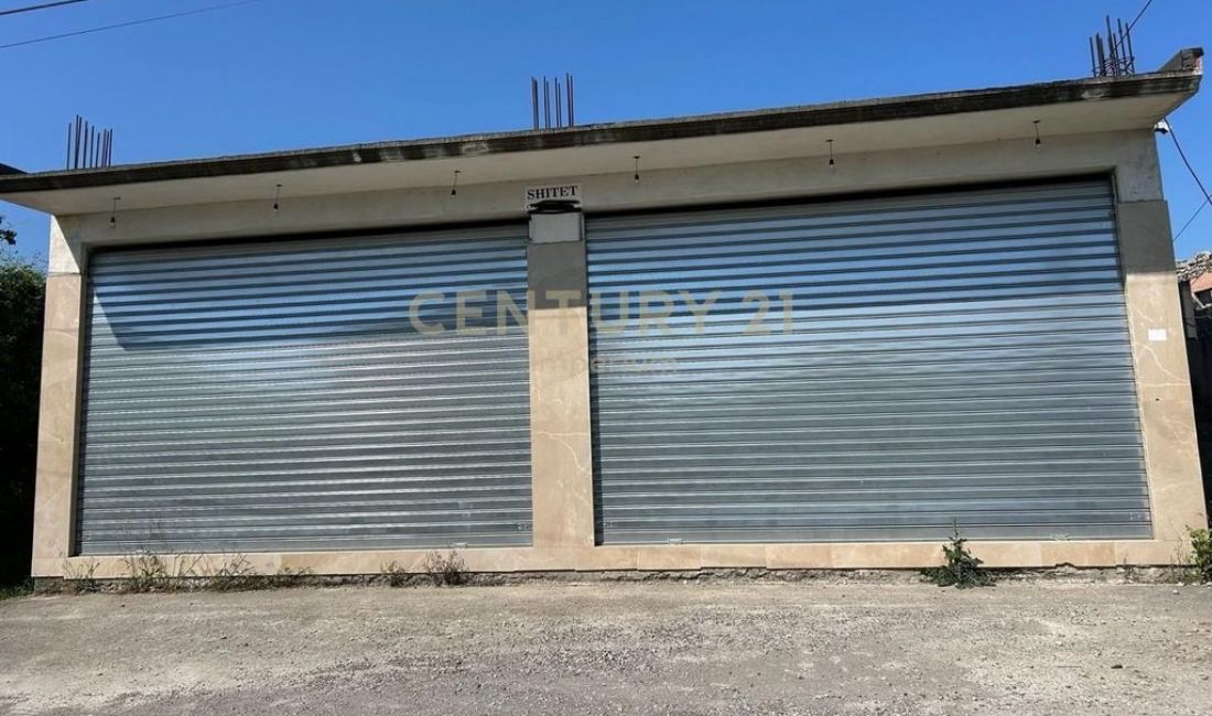 Shitet truall + ndertese ne periferi te Shkodres – mundesi ideale investimi