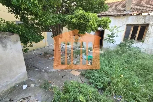 🏡✨ Shitet Truall 341 m2 QENDER ne Durres – Super Mundesi Investimi! 📍