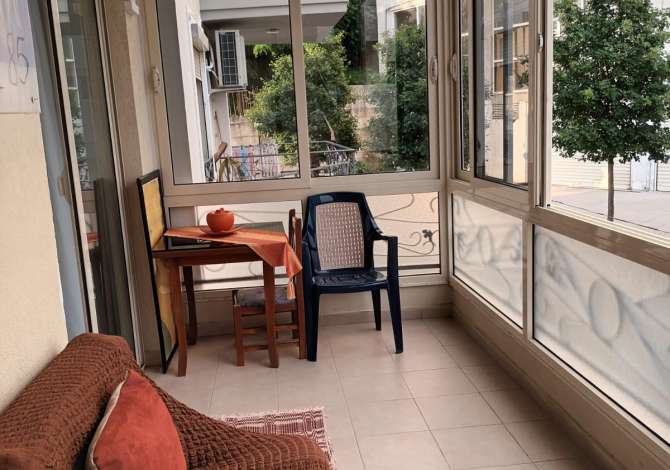 Shtepi me qera Apartament ne Tirane, 1+1, Mobilimi E mobiluar, Pagesa 40,000  Leke.