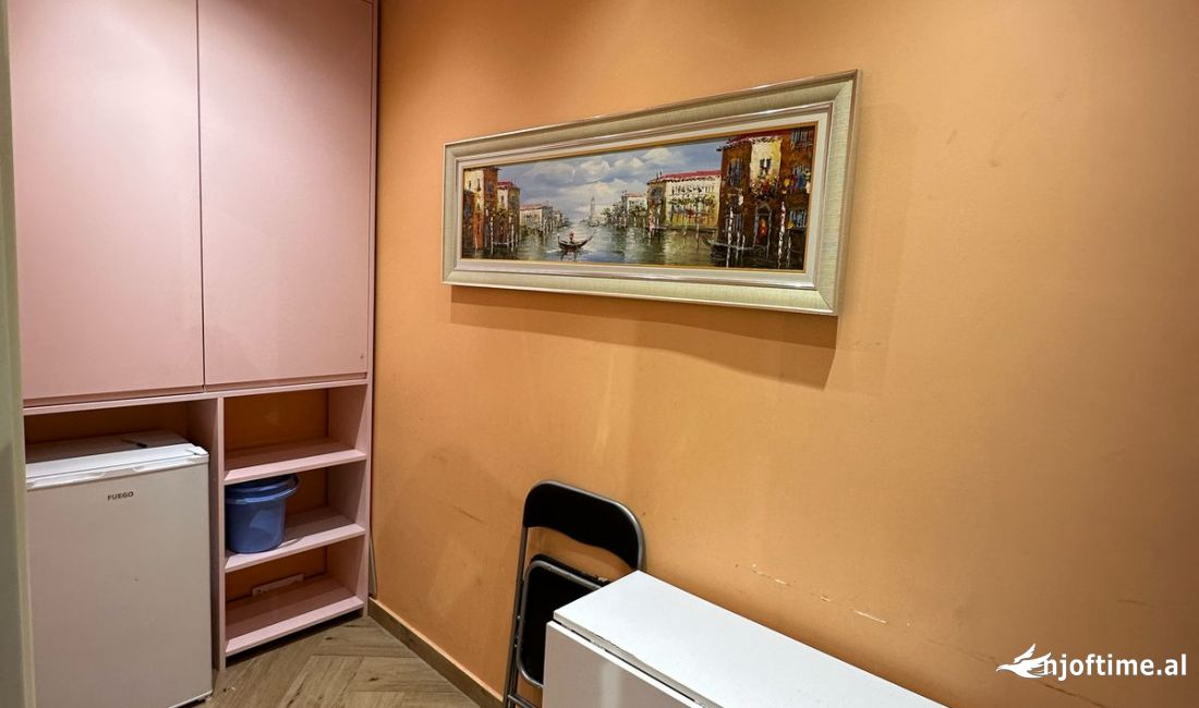 JEPET ME QIRA  AMBIENT BIZNESI