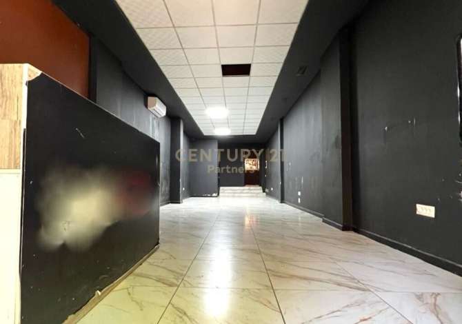 Japim me qera ambient komercial tek 21 Dhjetori