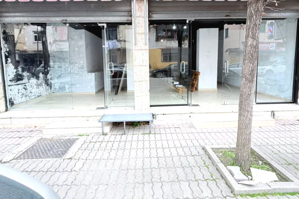 Ambient biznesi me qera 1+1 ne Durres - 600 Euro