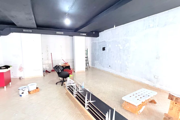 Ambient biznesi me qera 1+1 ne Durres - 600 Euro