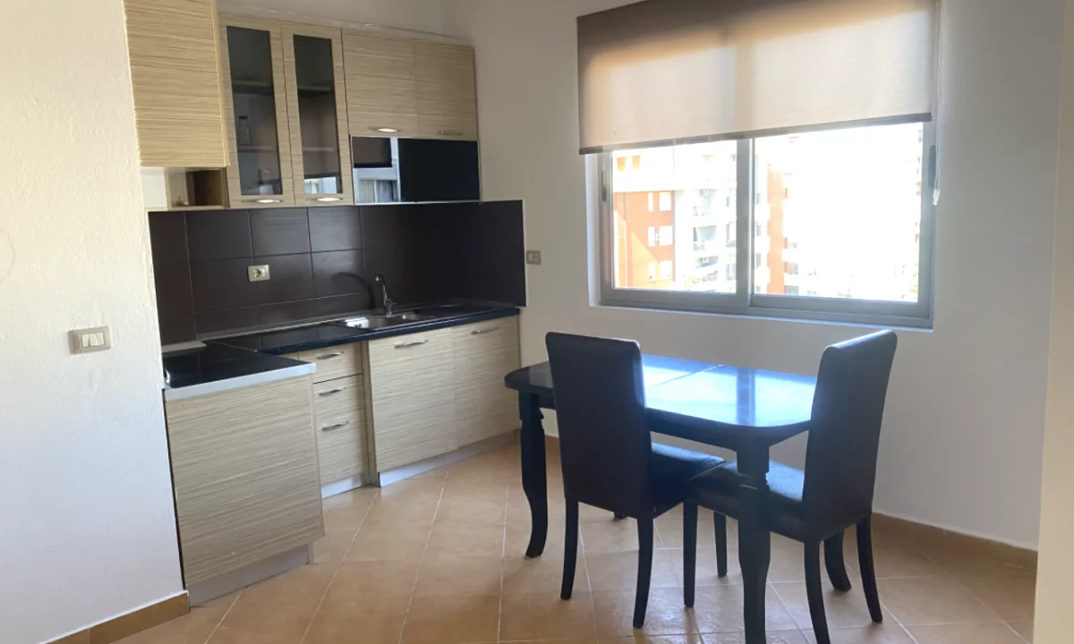 Shtepi me qera Apartament ne Tirane, 1+1, Mobilimi E mobiluar, Pagesa 37,000  Leke.