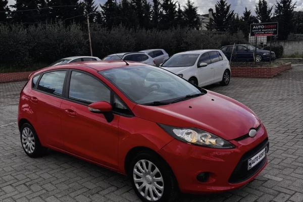 Cars for sale in Kavaja, Ford, 2009 Diesel,Kambio Manual Payment 3,200  Euro.