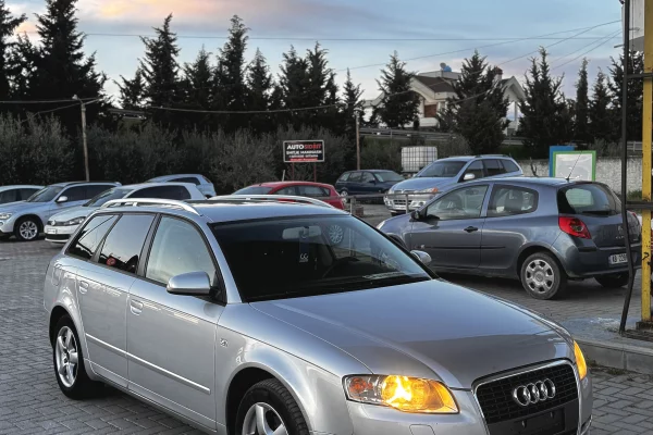 Makina ne shitje ne Kavaje - 3,200 Euro