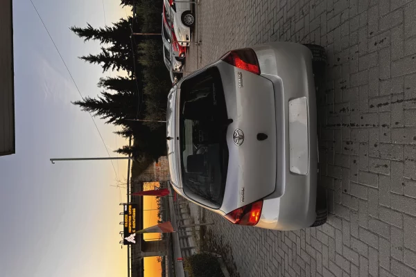 Auto in Vendita a Kavaja, Toyota, 2008 Diesel,Kambio Manual Pagamento 3,500  Euro.