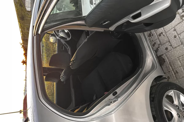 Auto in Vendita a Kavaja, Toyota, 2008 Diesel,Kambio Manual Pagamento 3,500  Euro.