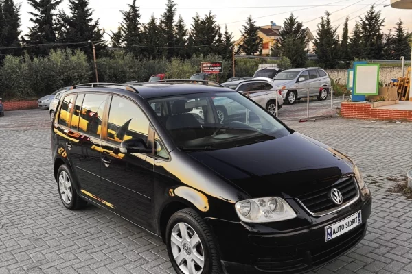 Makina ne shitje ne Kavaje - 3,200 Euro