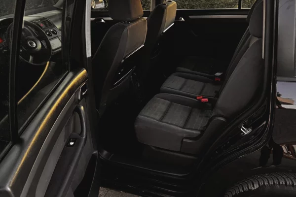 Makina ne shitje ne Kavaje, Volkswagen, 2007 Diesel,Kambio Manual Pagesa 3,200  Euro.