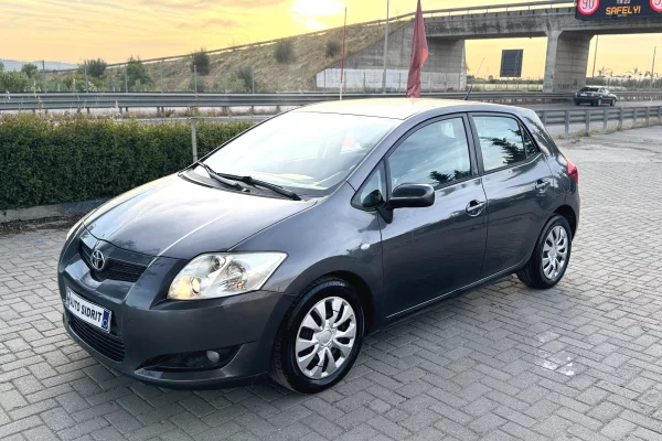 Makina ne shitje ne Kavaje, Toyota, 2008 Diesel,Kambio Manual Pagesa 4,400  Euro.