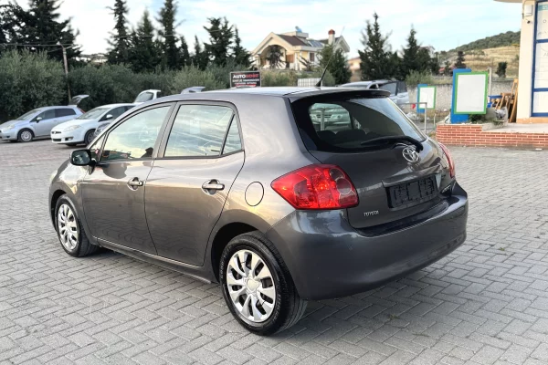Makina ne shitje ne Kavaje, Toyota, 2008 Diesel,Kambio Manual Pagesa 4,400  Euro.