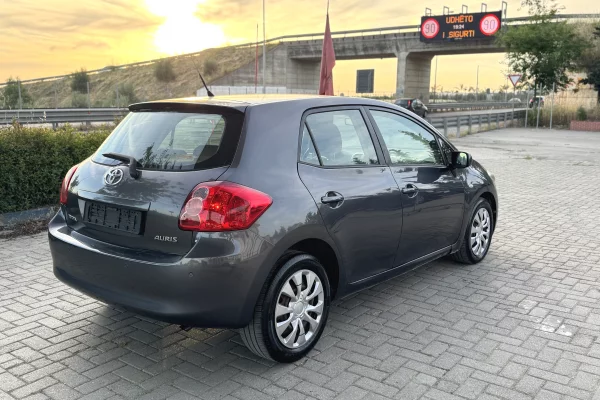 Makina ne shitje ne Kavaje, Toyota, 2008 Diesel,Kambio Manual Pagesa 4,400  Euro.