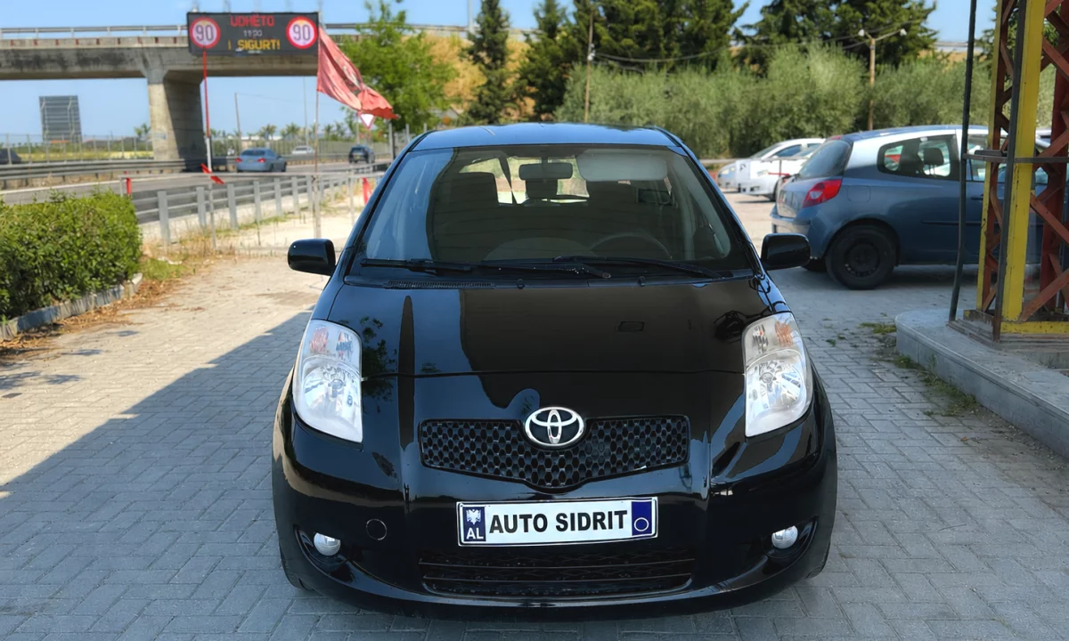 Makina ne shitje ne Kavaje, Toyota, 2006 Diesel,Kambio Automatik Pagesa 4,200  Euro.