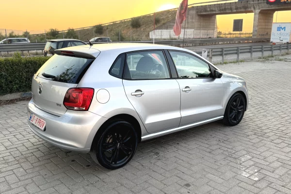 Makina ne shitje ne Kavaje, Volkswagen, 2011 Diesel,Kambio Manual Pagesa 4,300  Euro.