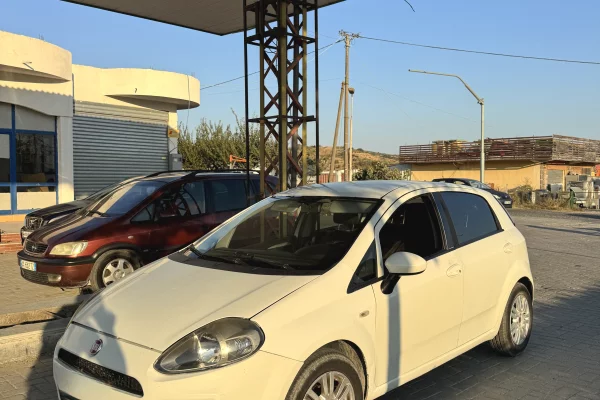 Motorcycles for sale in Kavaja - 2,700 Euro