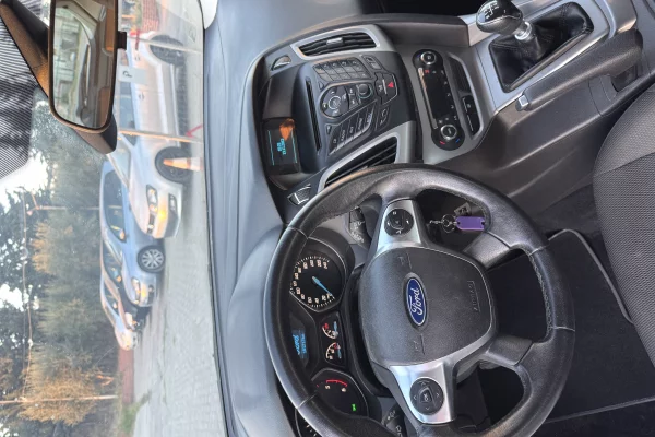 Makina ne shitje ne Kavaje, Ford, 2014 Diesel,Kambio Manual Pagesa 4,400  Euro.