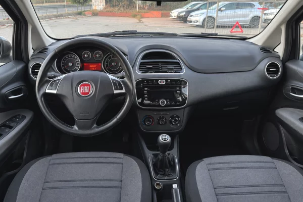 Cars for sale in Kavaja, Fiat, 2011 Diesel,Kambio Manual Payment 3,300  Euro.