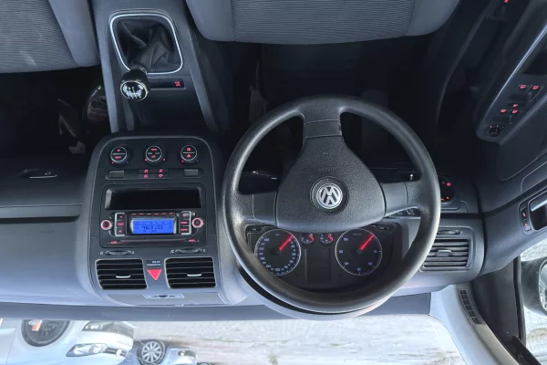 Cars for sale in Kavaja, Volkswagen, 2008 Diesel,Kambio Manual Payment 3,200  Euro.