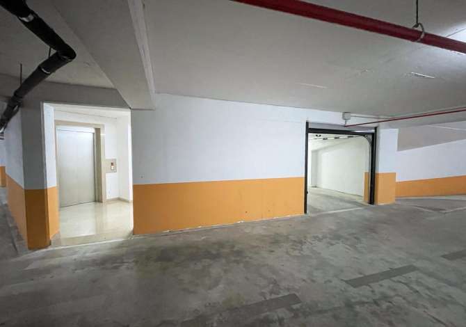 Business Property in Sale 4+1 in Tirana - 37,000 Euro