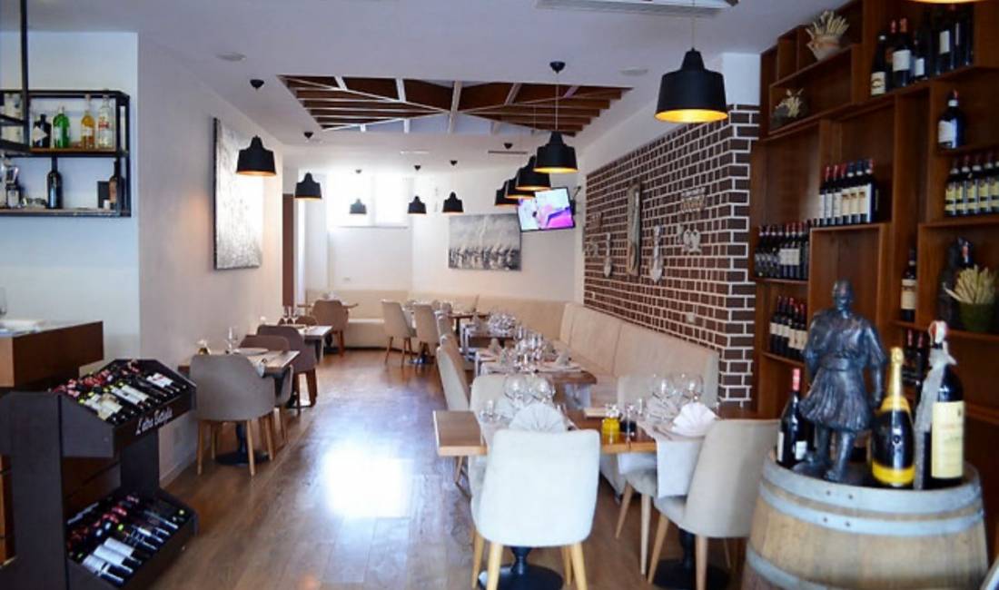 Ambient Biznesi per qira tek Blloku.