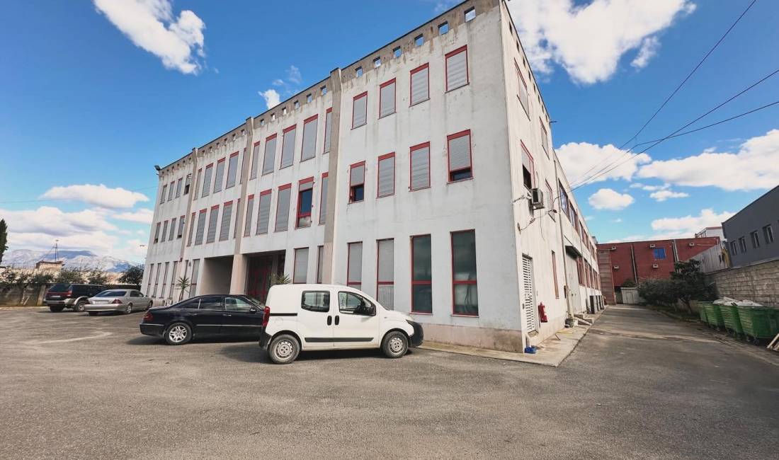 Kapanon per qira prane QTU.