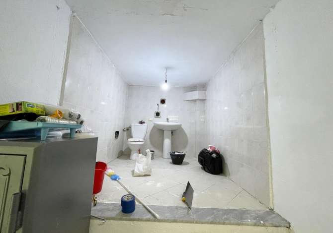 Ambient Biznesi per shitje tek Rruga e Bogdaneve.