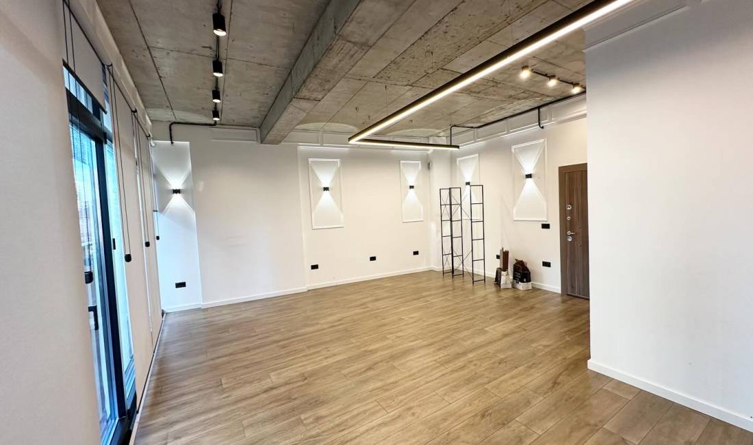 Ambient Zyre per qira tek Vila Gold tek Selvia.