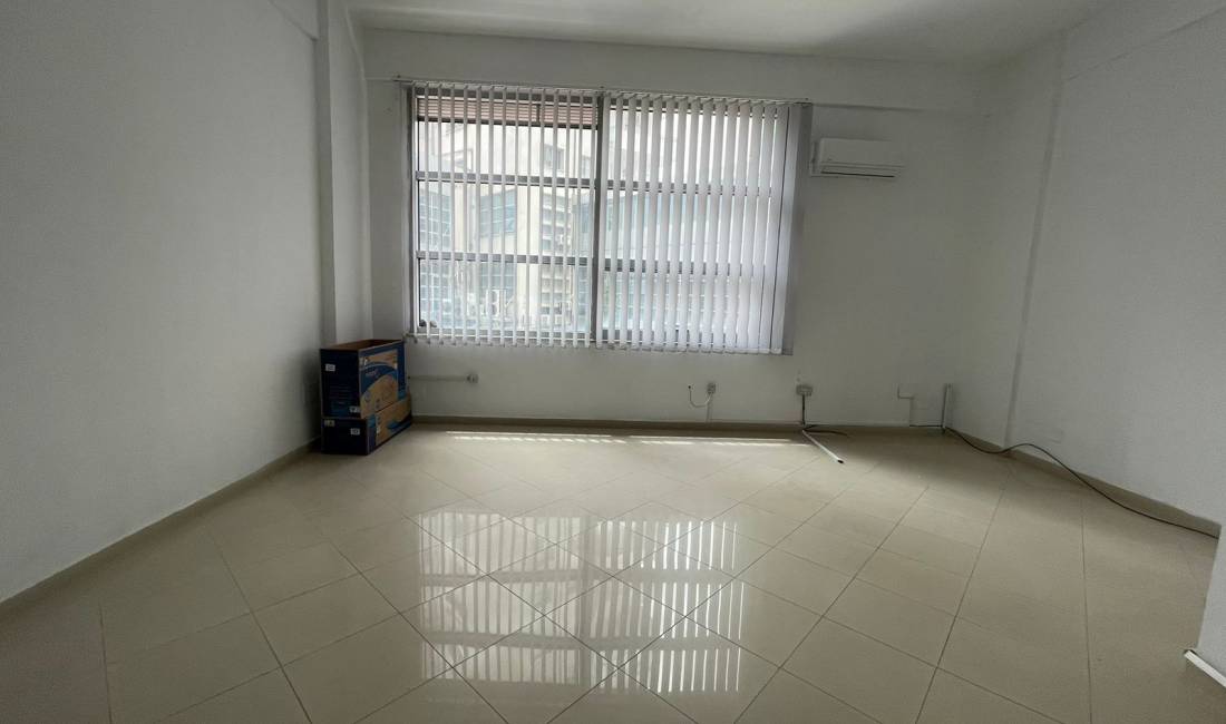 Ambient Zurash per qira tek Qatar Center tek Zogu i Zi