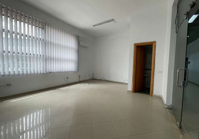 Ambient biznesi me qera 3+1 ne Tirane - 400 Euro