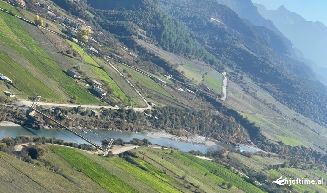 Toke per shitje buze Vjoses ne Permet. 