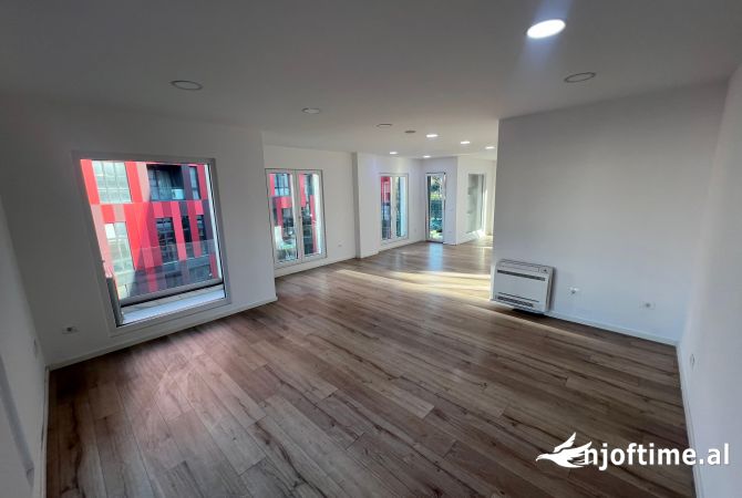 Super Ambient Me Qera Tek Rruga Elbasanit.