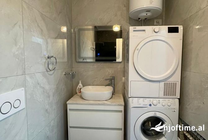 Shtepi ne shitje Apartament ne Tirane, 1+1, Mobilimi E mobiluar, Pagesa 130,000  Euro.