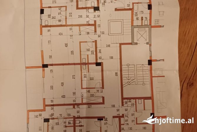 Shitet amjent biznesi per hotel sip 320 m2