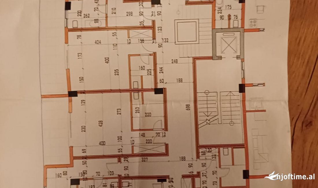 Shitet amjent biznesi per hotel sip 320 m2