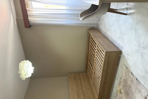 Shtepi me qera Apartament ne Tirane, 2+1, Mobilimi E mobiluar, Pagesa 500  Euro.