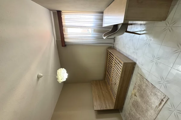 Shtepi me qera Apartament ne Tirane, 2+1, Mobilimi E mobiluar, Pagesa 500  Euro.