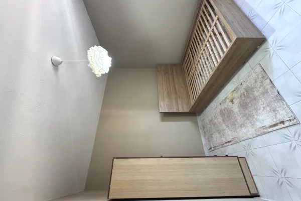 Shtepi me qera Apartament ne Tirane, 2+1, Mobilimi E mobiluar, Pagesa 500  Euro.