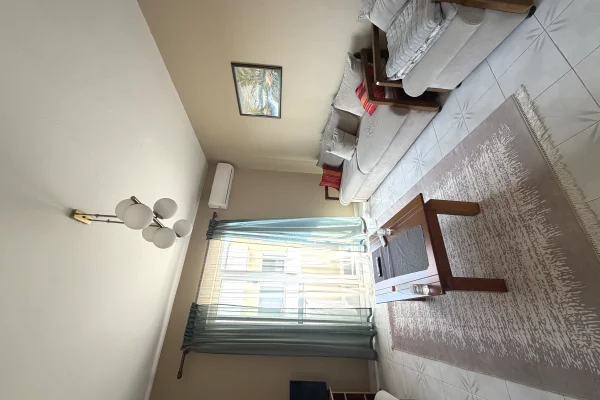 Shtepi me qera Apartament ne Tirane, 2+1, Mobilimi E mobiluar, Pagesa 500  Euro.