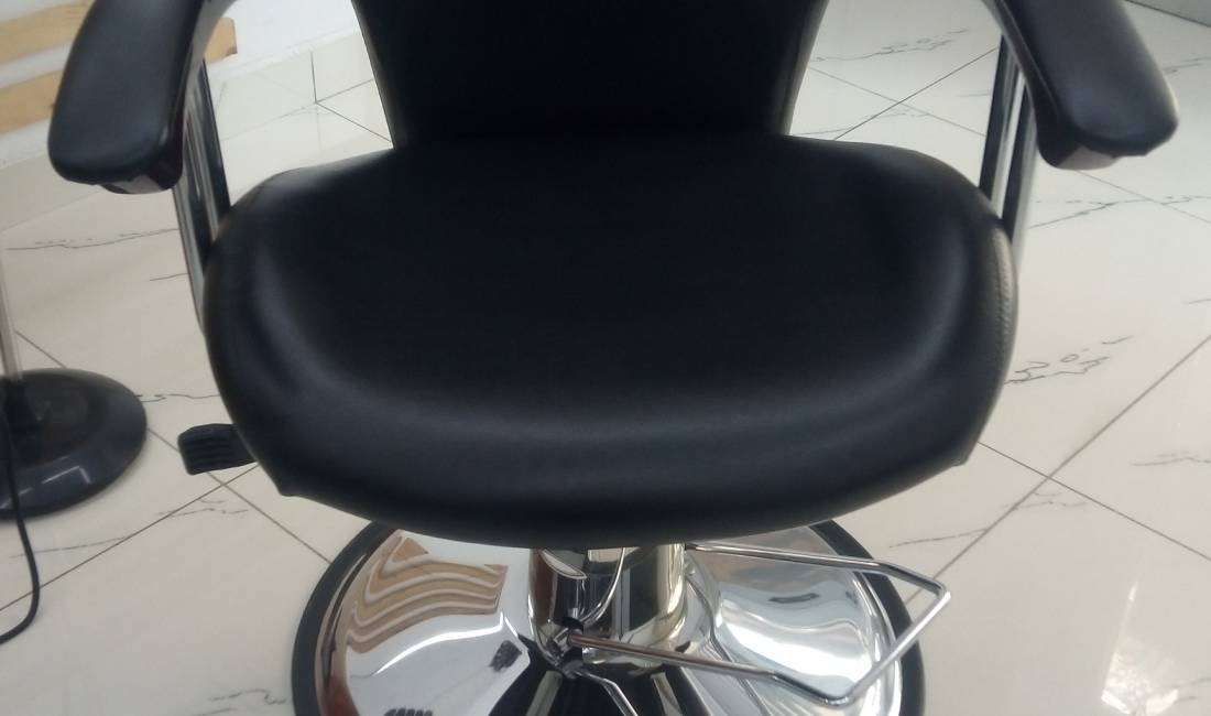 Poltron parukerie ose berberi