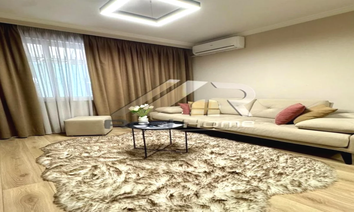 Shtepi me qera Apartament ne Tirane, 1+1, Mobilimi E mobiluar, Pagesa 900  Euro.