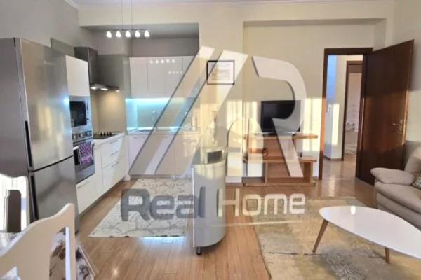 Appartamento in affitto a Tirana 2+1, Arredato