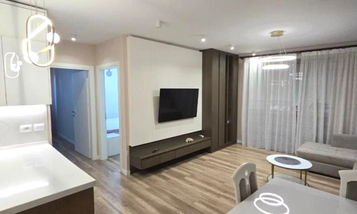 Shtepi me qera Apartament ne Tirane, 2+1, Mobilimi E mobiluar, Pagesa 600  Euro.