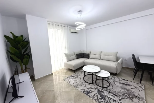 House for Rent 2+1 in Tirana - 1,000 Euro