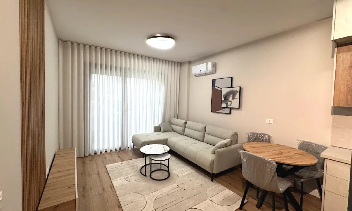 Shtepi me qera Apartament ne Tirane, 1+1, Mobilimi E mobiluar, Pagesa 700  Euro.