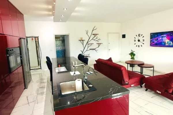 Shtepi me qera Apartament ne Tirane, 2+1, Mobilimi E mobiluar, Pagesa 1,200  Euro.
