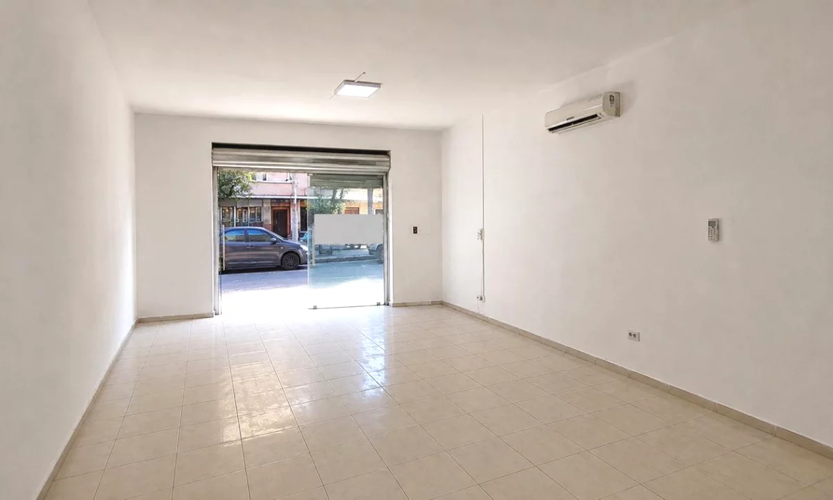 Dyqan me Qera Tek Rruga Bardhyl (ID RD02) Tirane