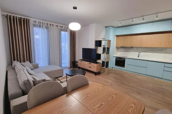 Shtepi me qera 2+1 ne Tirane - 750 Euro