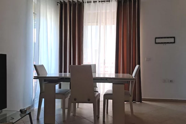 Apartament 2+1 shitet tek Liqeni i Thate (ID R2008) Tirane
